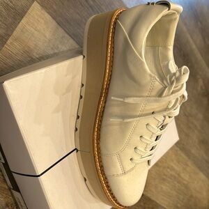 Dolce Vita Toyah white leather sneakers. Brand new in box. Never been worn.